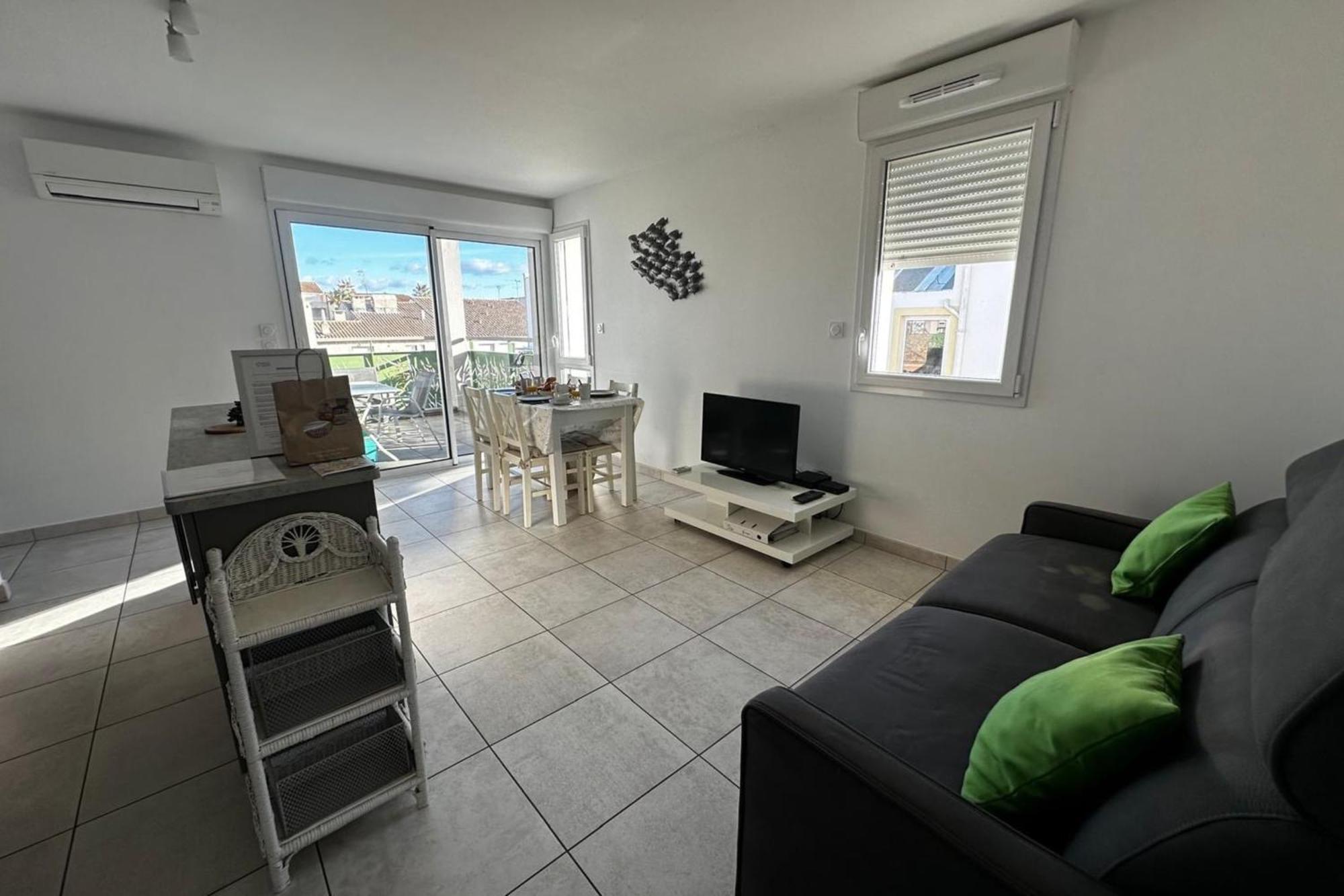 La Roseliere Appartement 2 Chambres 6 Couchages A 400 M De La Plage Le Grau-du-Roi Bagian luar foto